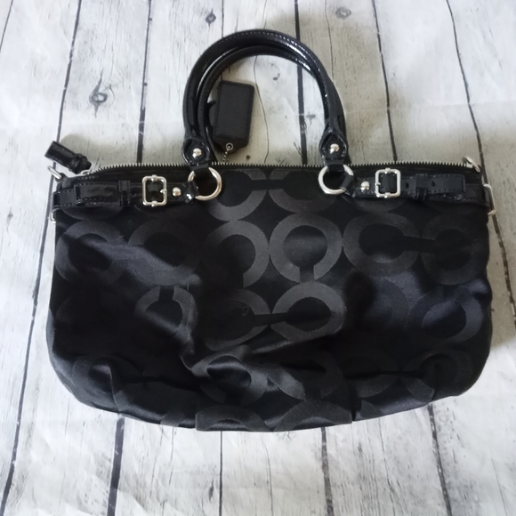 EUC Coach Madison black handbag - Picture 2 of 6